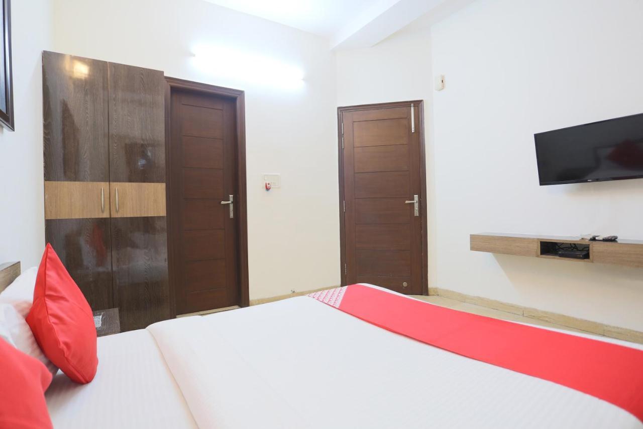 Hotel Oyo 60966 Balaji Upvan Kāsandra Pokoj fotografie